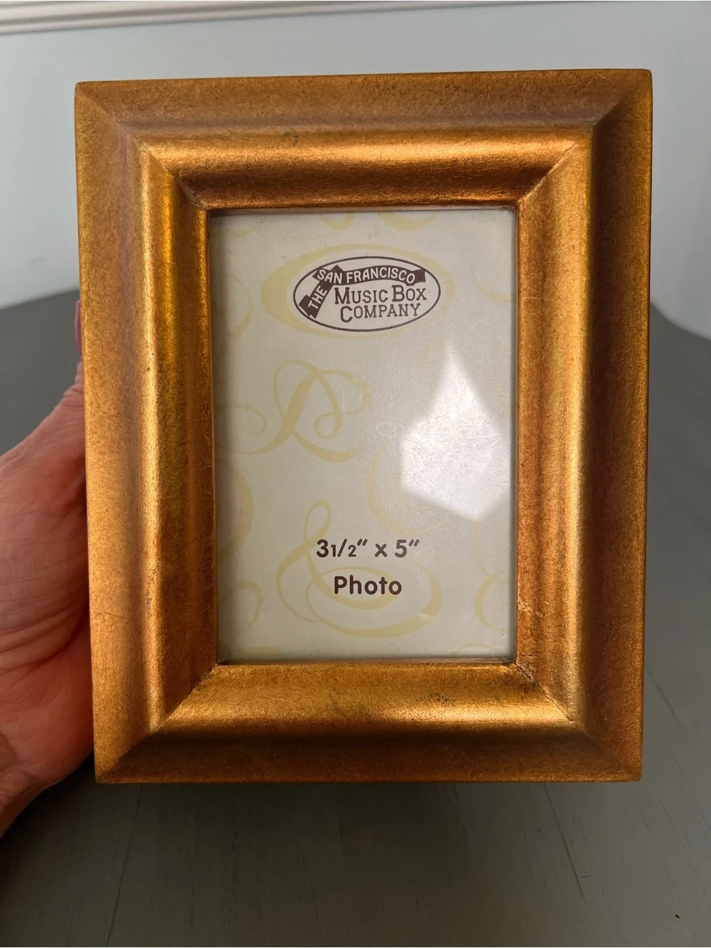 Vintage music box photo frame. The San Francisco Music Box Co. 3 1/2 x 5“